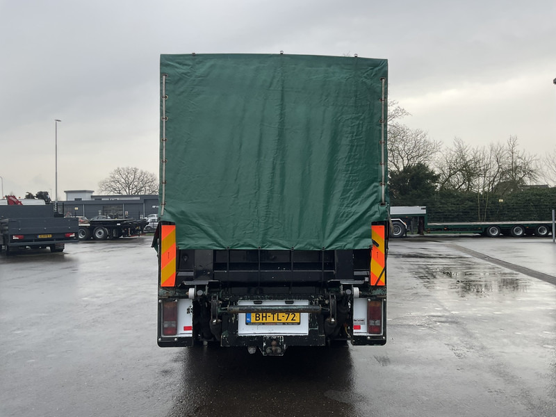 Mercedes-Benz Vario 812 D Manual - Curtainsider truck: picture 5 Mercedes-Benz Vario 812 D Manual - Curtainsider truck: picture 5
