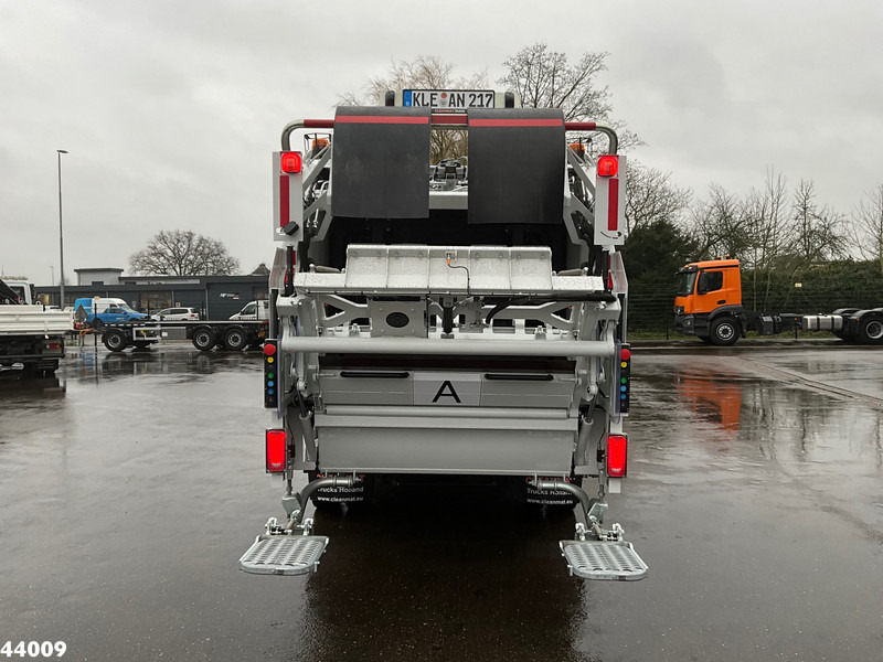 Mitsubishi Canter 9C18 Zoeller 7m³ - Garbage truck: picture 4 Mitsubishi Canter 9C18 Zoeller 7m³ - Garbage truck: picture 4