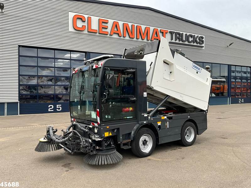 Schmidt Cleango Compact 500 Euro 6 with 3-rd brush Just 41.050 km! - Road sweeper: picture 1 Schmidt Cleango Compact 500 Euro 6 with 3-rd brush Just 41.050 km! - Road sweeper: picture 1