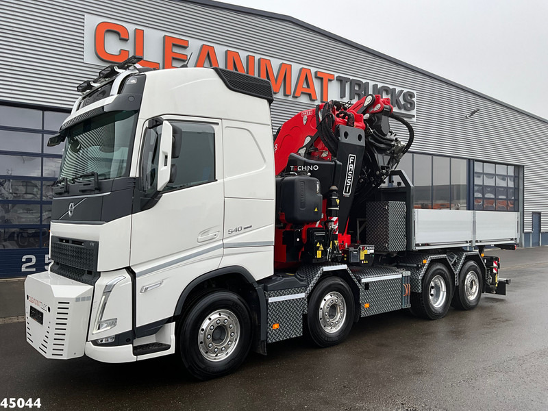 Interior photo 3: Volvo FH 540 8x2 Fassi 145 Tonmeter laadkraan + Fly-JIb Just 7.187 Km! Demo voertuig! leasing Volvo FH 540 8x2 Fassi 145 Tonmeter laadkraan + Fly-JIb Just 7.187 Km! Demo voertuig!