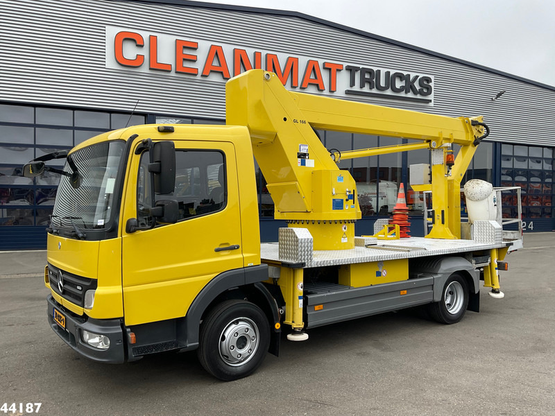 Mercedes-Benz Atego 815 Wumag Elevant 17 meter hoogwerker Just 39.048 km! - Truck: picture 3 Mercedes-Benz Atego 815 Wumag Elevant 17 meter hoogwerker Just 39.048 km! - Truck: picture 3