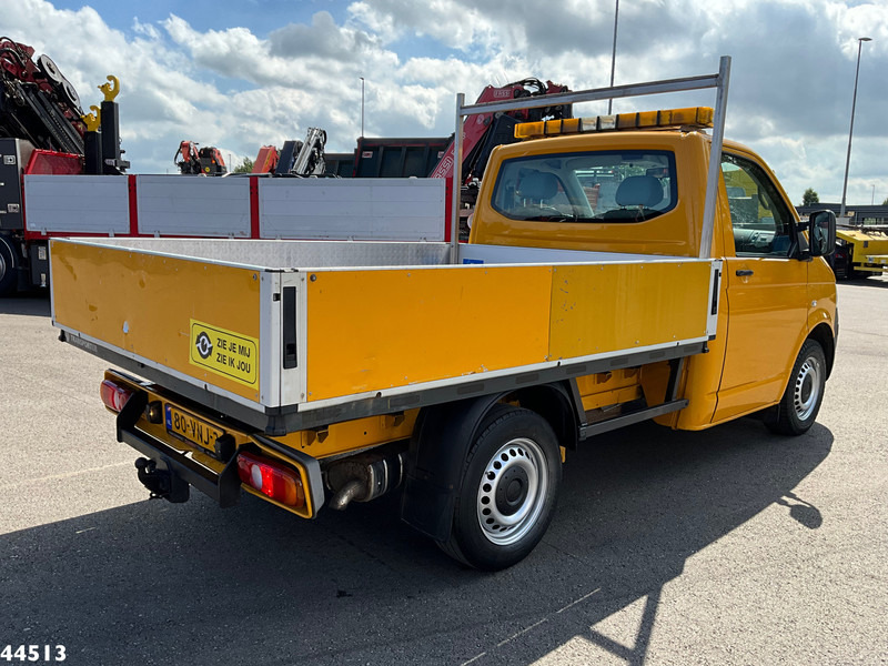 Volkswagen Transporter 2.0 300 Manual - Dropside/ Flatbed truck: picture 5 Volkswagen Transporter 2.0 300 Manual - Dropside/ Flatbed truck: picture 5