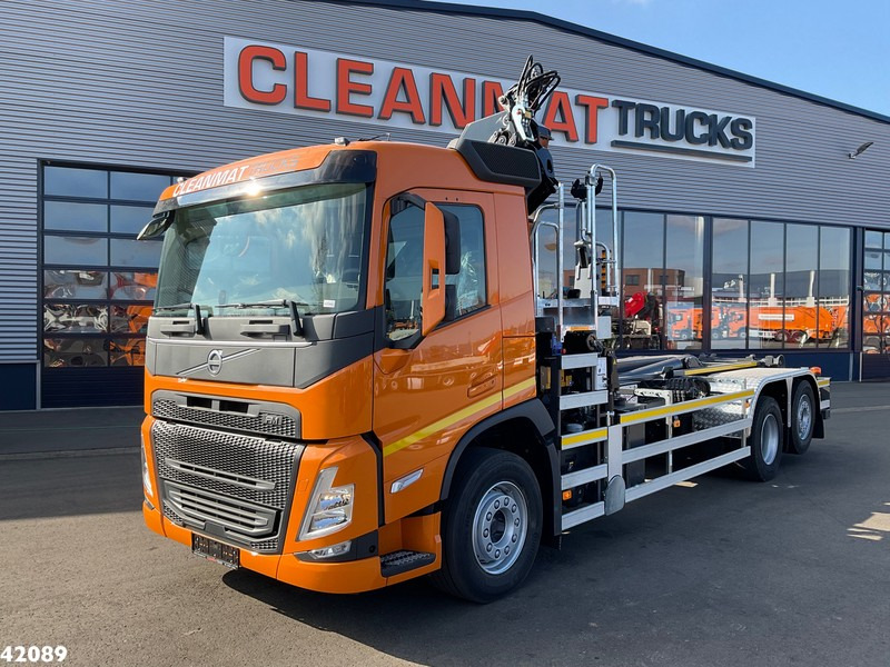 Volvo FM 430 HMF 23 ton/meter laadkraan - Hook lift truck, Crane truck: picture 2 Volvo FM 430 HMF 23 ton/meter laadkraan - Hook lift truck, Crane truck: picture 2