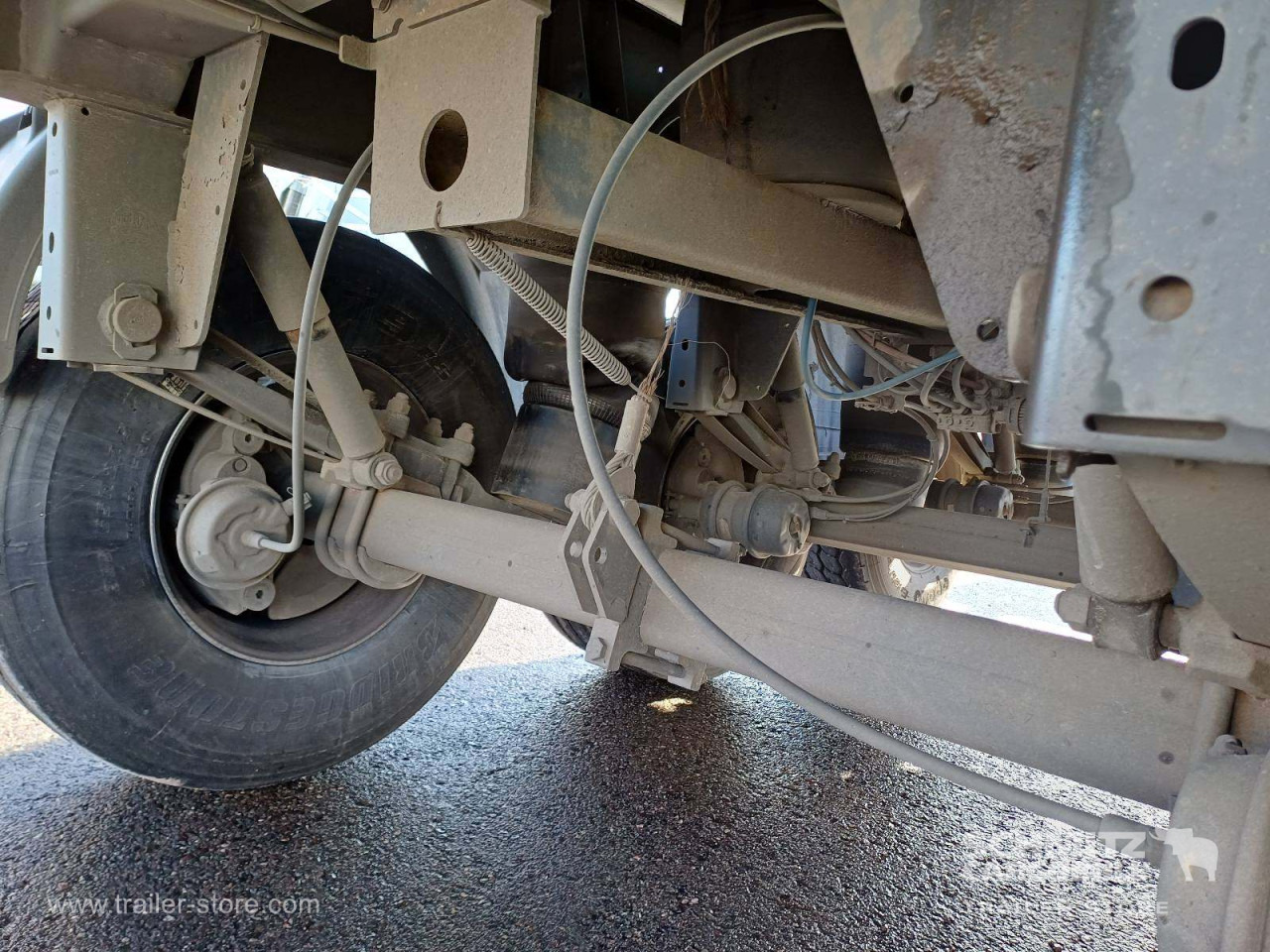 LANGENDORF Auflieger Kipper Stahlrundmulde 24m³ - Tipper semi-trailer: picture 3 LANGENDORF Auflieger Kipper Stahlrundmulde 24m³ - Tipper semi-trailer: picture 3