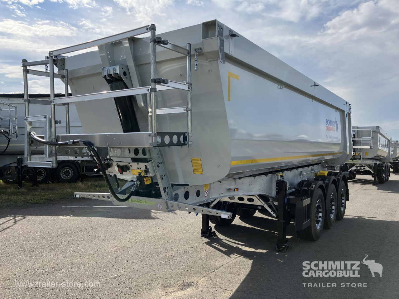 SCHMITZ Auflieger Kipper Stahlrundmulde 29m³ - Tipper semi-trailer: picture 5 SCHMITZ Auflieger Kipper Stahlrundmulde 29m³ - Tipper semi-trailer: picture 5