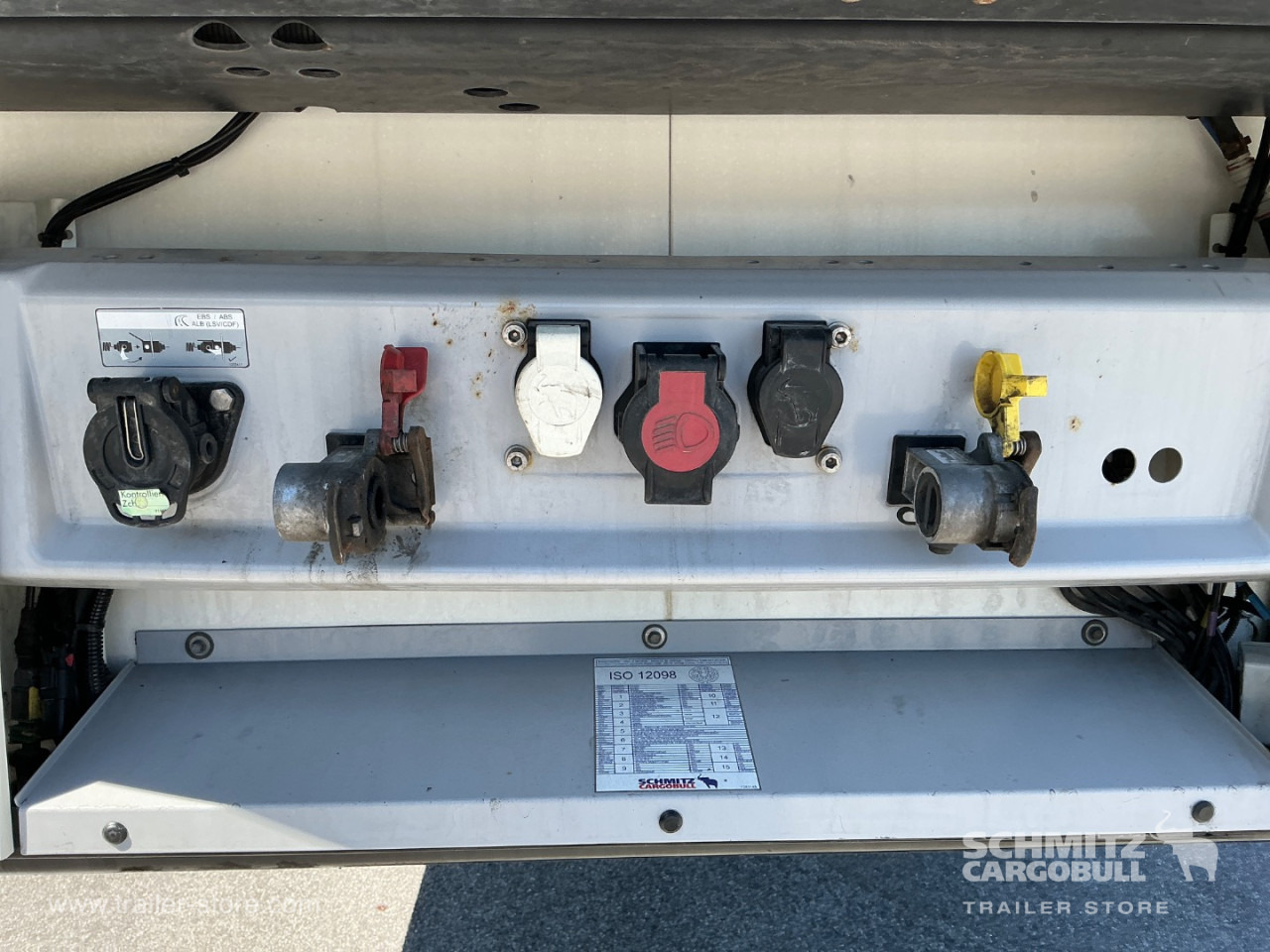 SCHMITZ Reefer Standard Double deck - Isothermal semi-trailer: picture 4 SCHMITZ Reefer Standard Double deck - Isothermal semi-trailer: picture 4