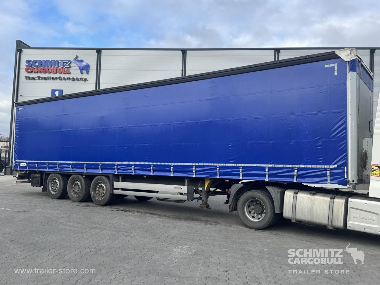 SCHMITZ Curtainsider Standard - Curtainsider semi-trailer: picture 1 SCHMITZ Curtainsider Standard - Curtainsider semi-trailer: picture 1