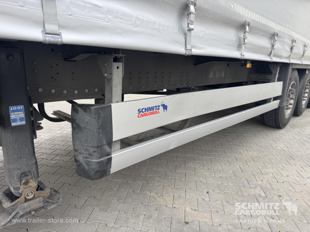 SCHMITZ Curtainsider Standard - Curtainsider semi-trailer: picture 3 SCHMITZ Curtainsider Standard - Curtainsider semi-trailer: picture 3
