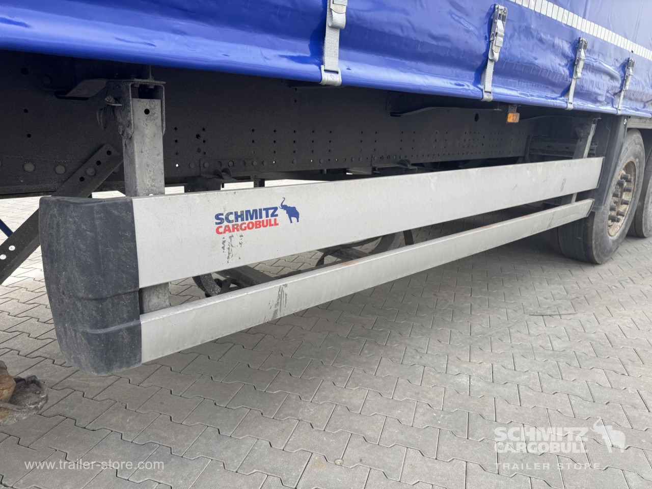 SCHMITZ Curtainsider Standard - Curtainsider semi-trailer: picture 3 SCHMITZ Curtainsider Standard - Curtainsider semi-trailer: picture 3
