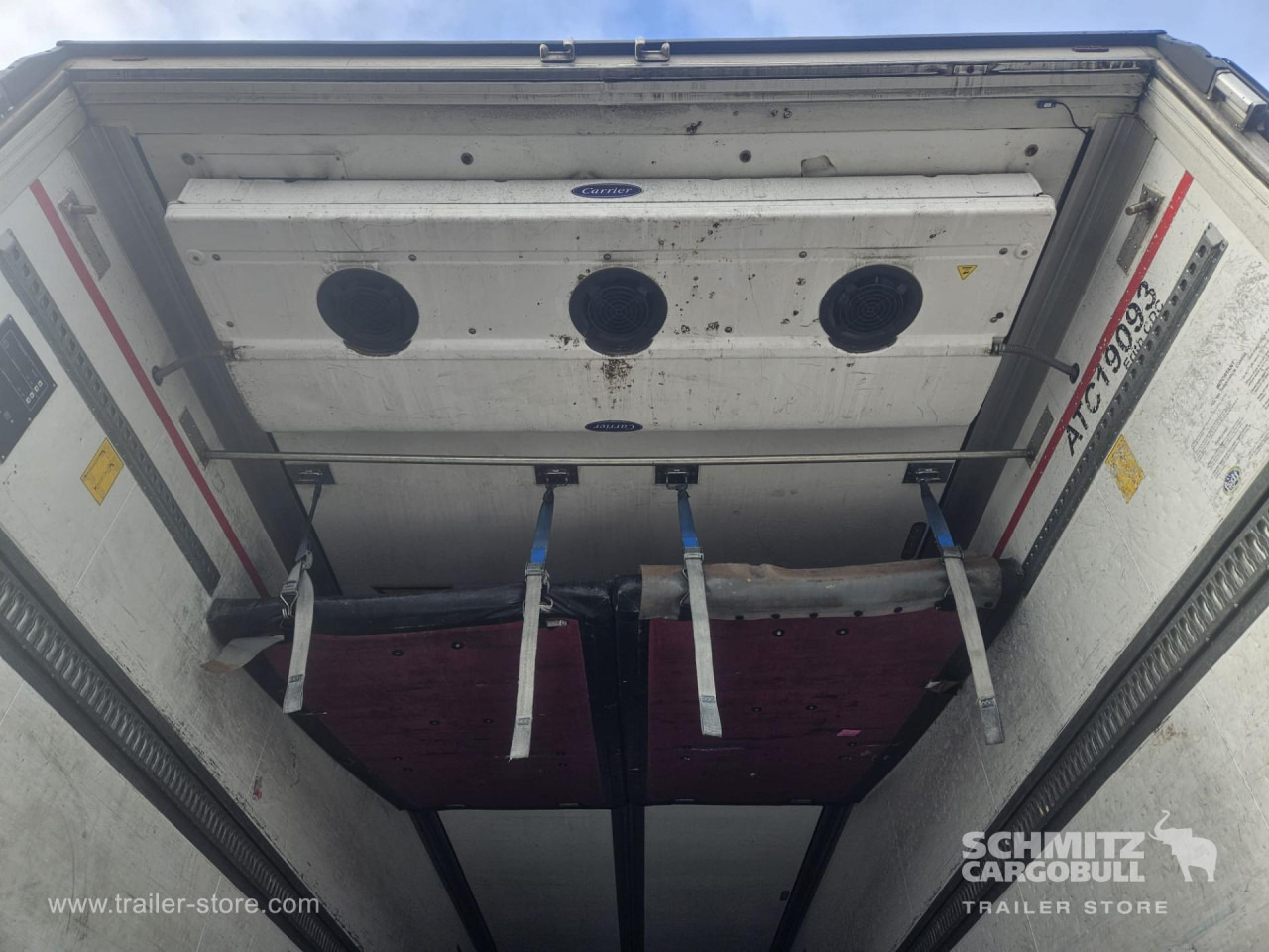 SCHMITZ Reefer Multitemp - Isothermal semi-trailer: picture 2 SCHMITZ Reefer Multitemp - Isothermal semi-trailer: picture 2