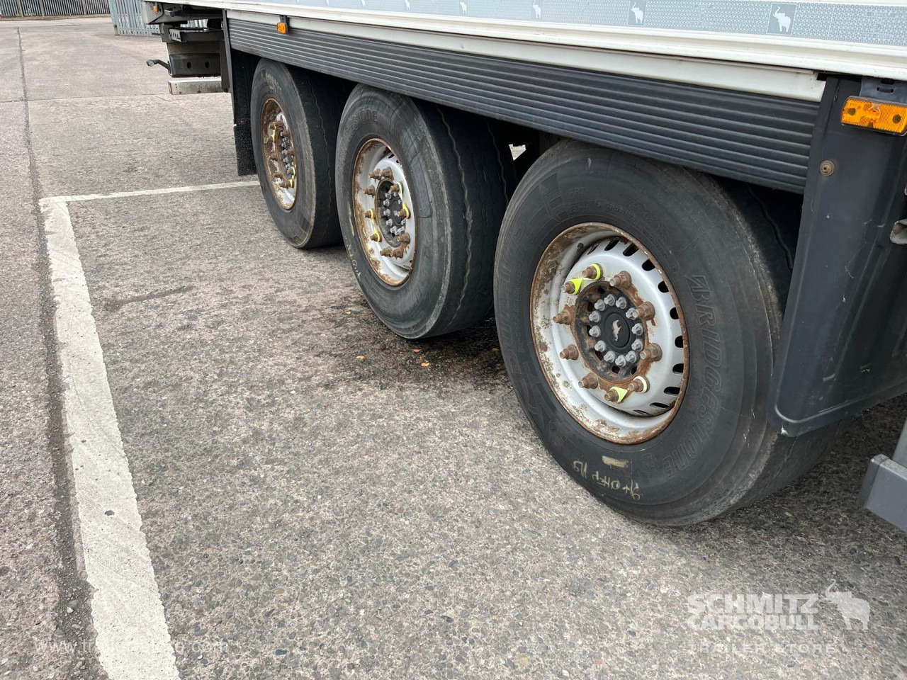 SCHMITZ Reefer Multitemp - Isothermal semi-trailer: picture 2 SCHMITZ Reefer Multitemp - Isothermal semi-trailer: picture 2