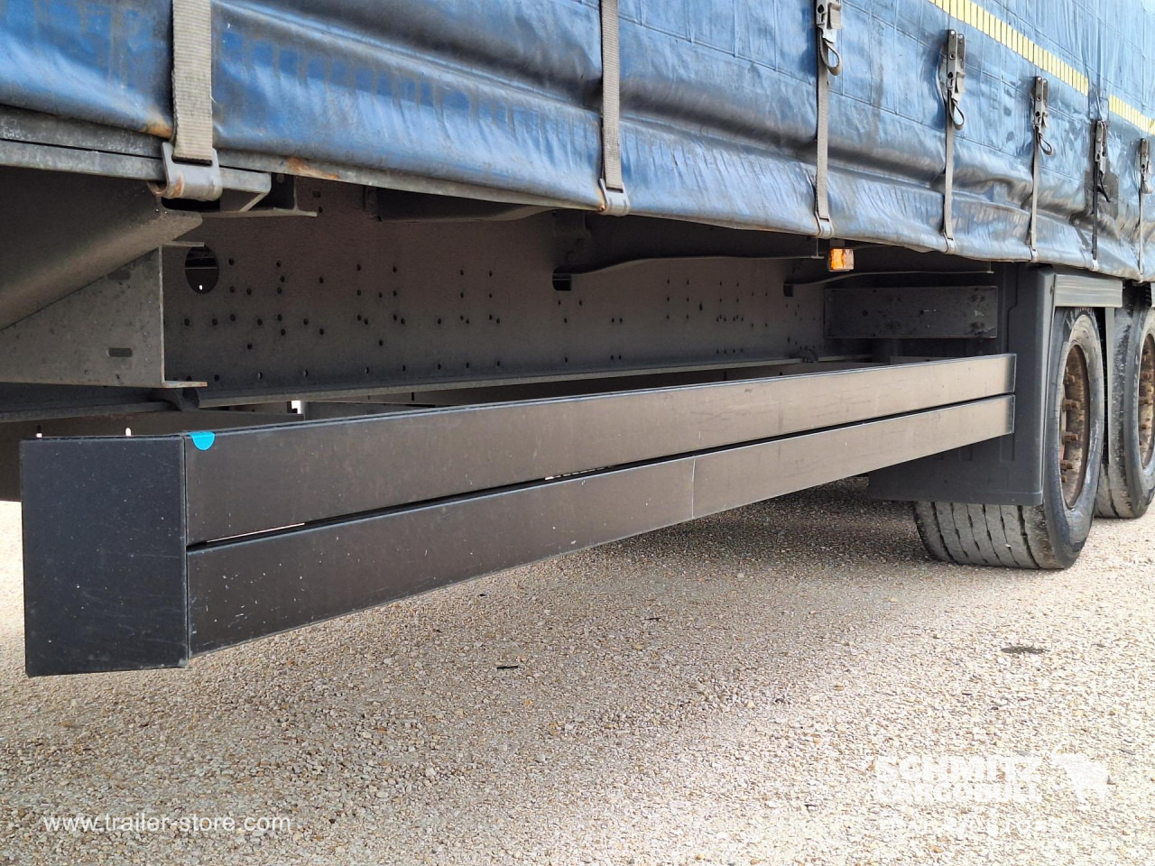 SCHMITZ Tolóponyva Mega - Curtainsider semi-trailer: picture 5 SCHMITZ Tolóponyva Mega - Curtainsider semi-trailer: picture 5