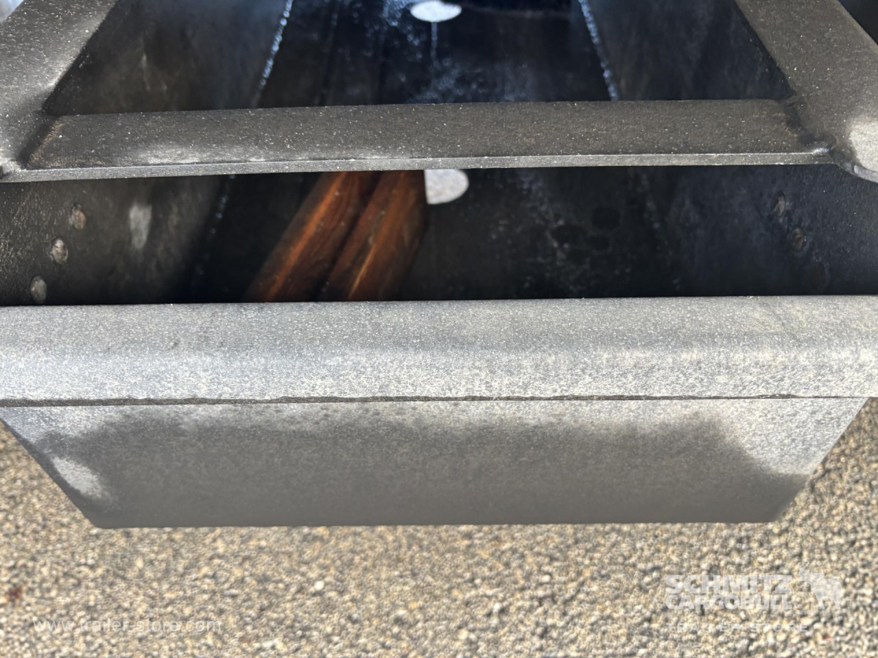 SCHMITZ Curtainsider Mega - Curtainsider semi-trailer: picture 2 SCHMITZ Curtainsider Mega - Curtainsider semi-trailer: picture 2