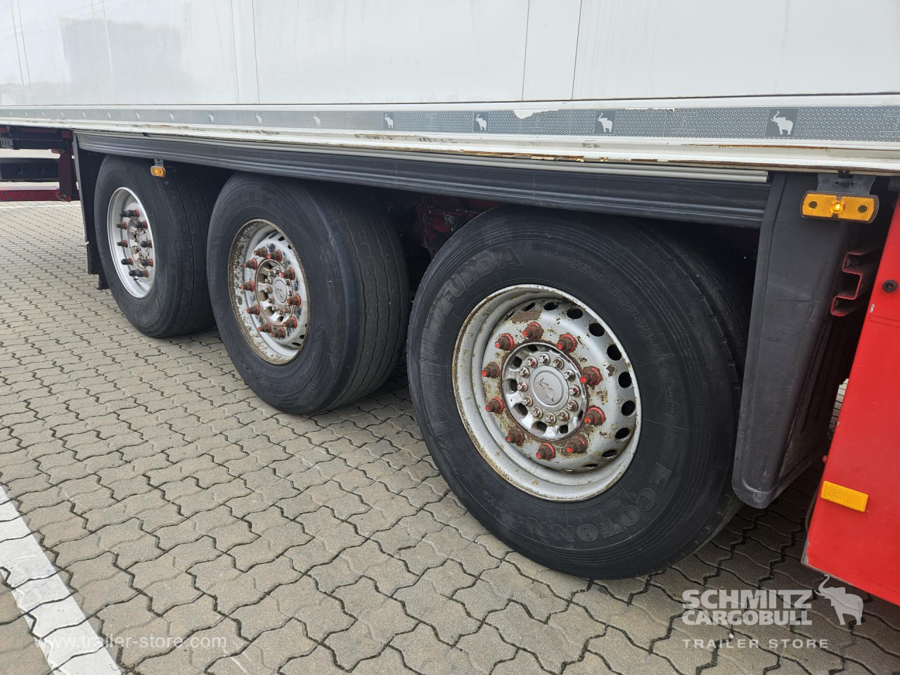 SCHMITZ Reefer Multitemp - Isothermal semi-trailer: picture 4 SCHMITZ Reefer Multitemp - Isothermal semi-trailer: picture 4