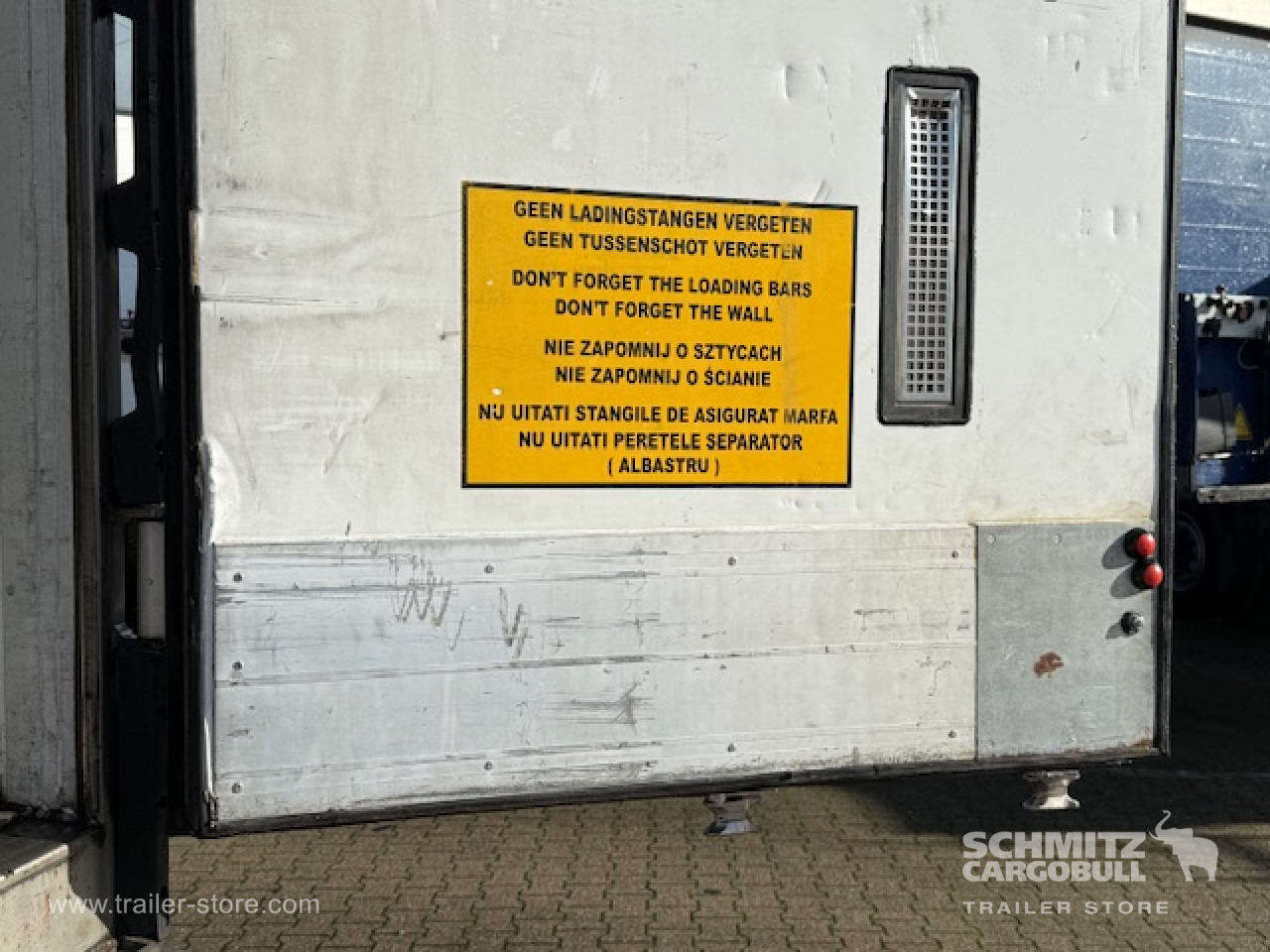 SCHMITZ Oplegger Vries Multitemp - Isothermal semi-trailer: picture 3 SCHMITZ Oplegger Vries Multitemp - Isothermal semi-trailer: picture 3