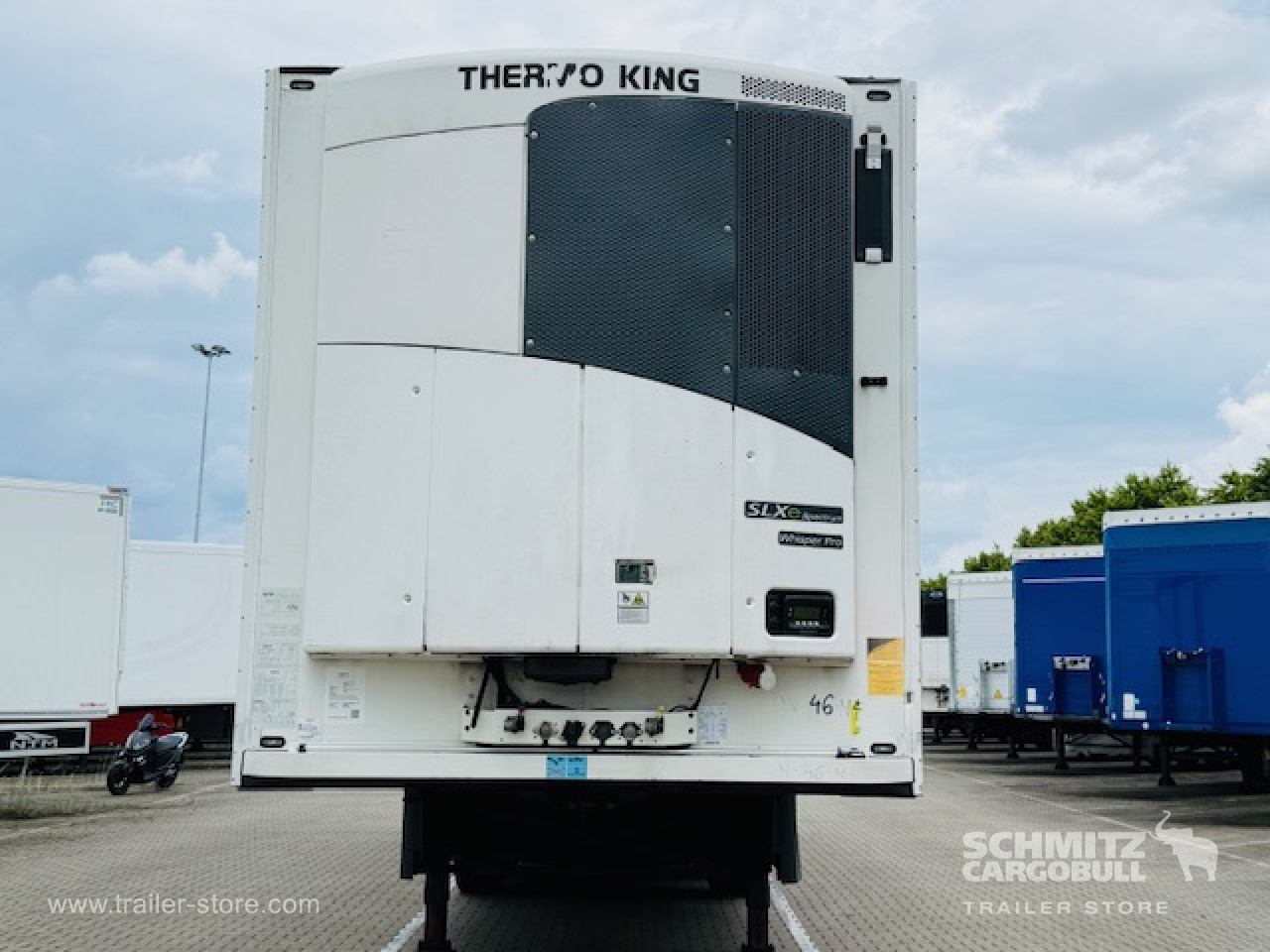 Isothermal semi-trailer SCHMITZ Oplegger Vries Multitemp Taillift: picture 13