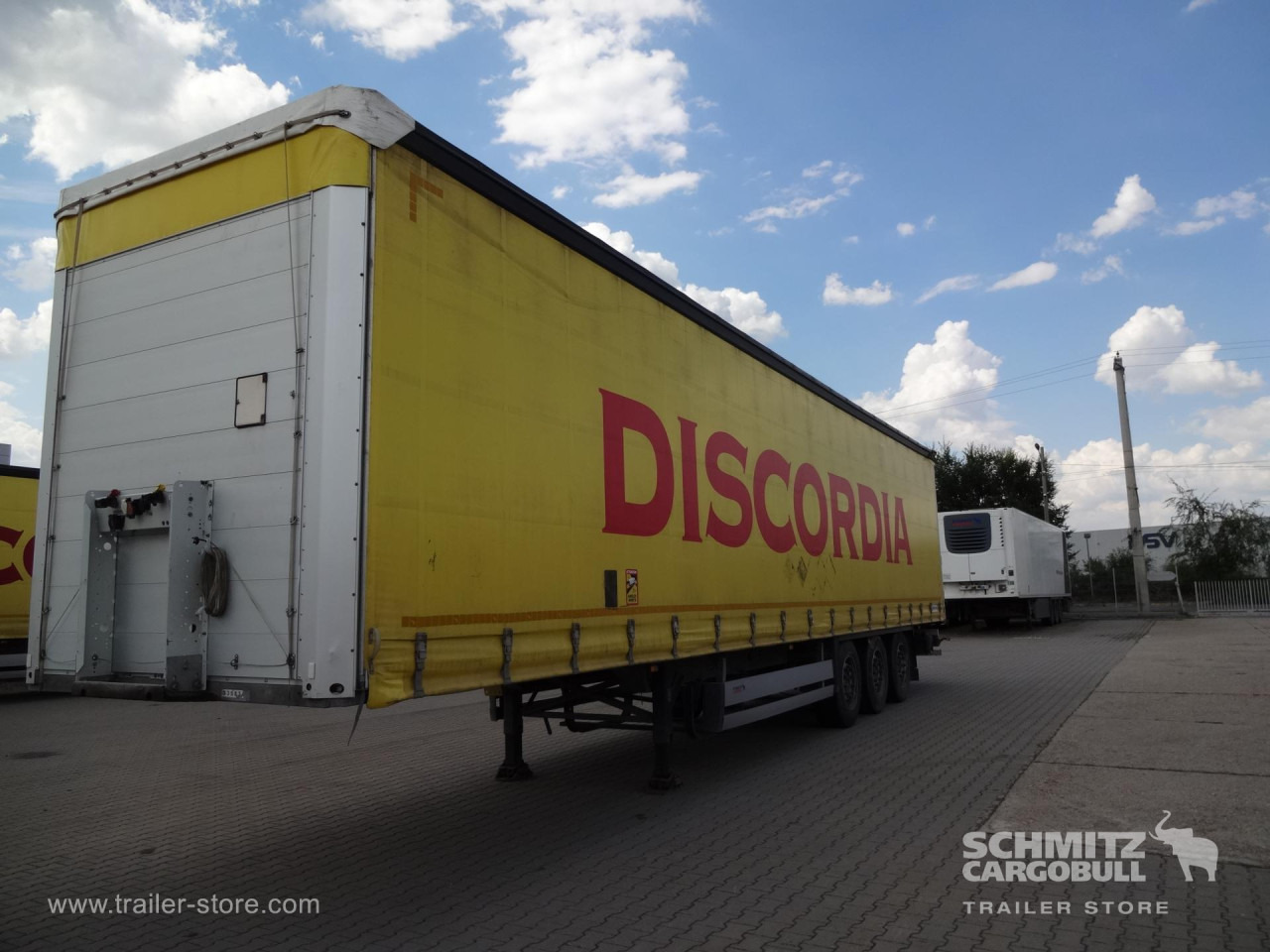 SCHMITZ Curtainsider Standard - Curtainsider semi-trailer: picture 3 SCHMITZ Curtainsider Standard - Curtainsider semi-trailer: picture 3