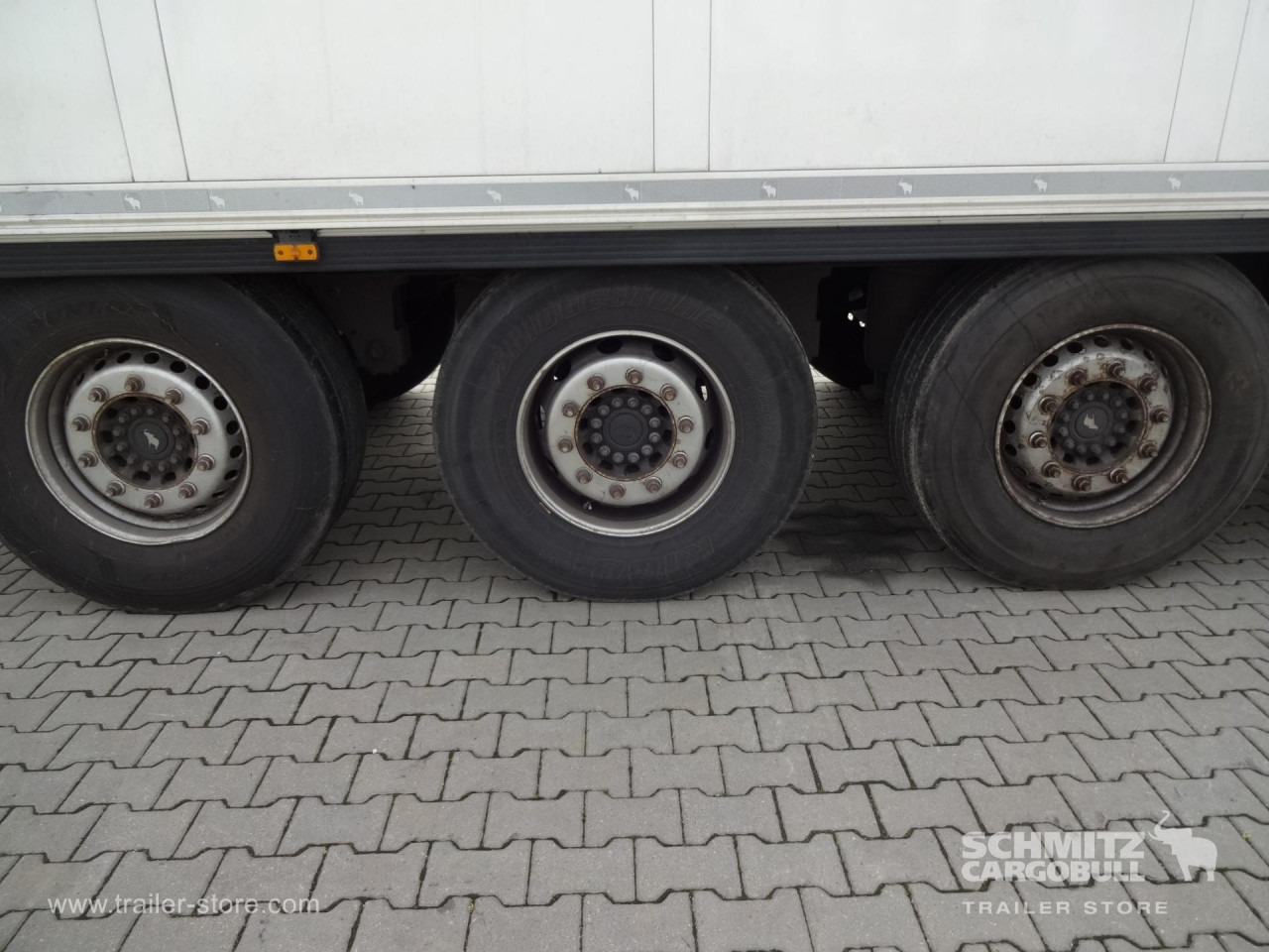 Isothermal semi-trailer SCHMITZ Reefer Standard: picture 10