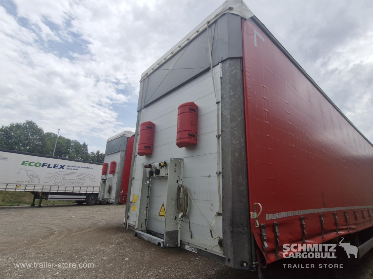 SCHMITZ Curtainsider Varios - Curtainsider semi-trailer: picture 2 SCHMITZ Curtainsider Varios - Curtainsider semi-trailer: picture 2