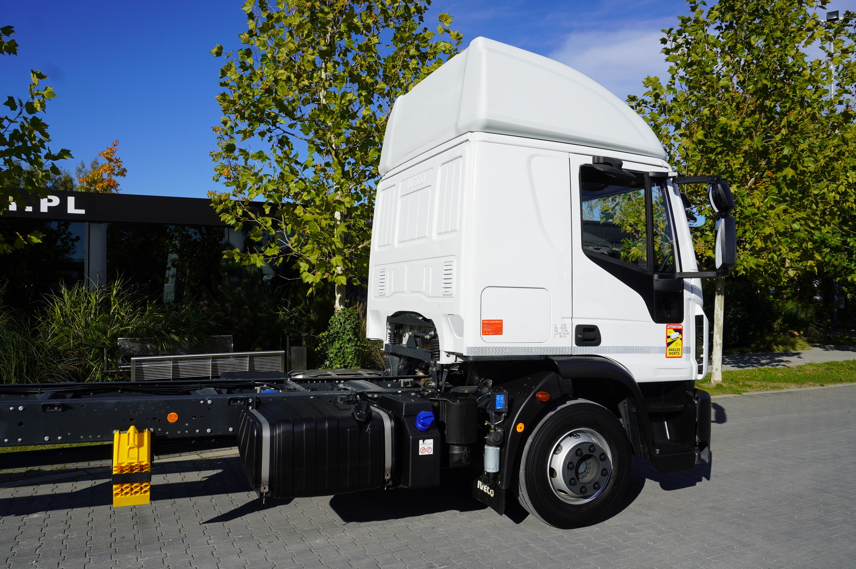Cab chassis truck IVECO Eurocargo 140e19 4×2 E6 Glob / ADR / frame 8,1m: picture 7