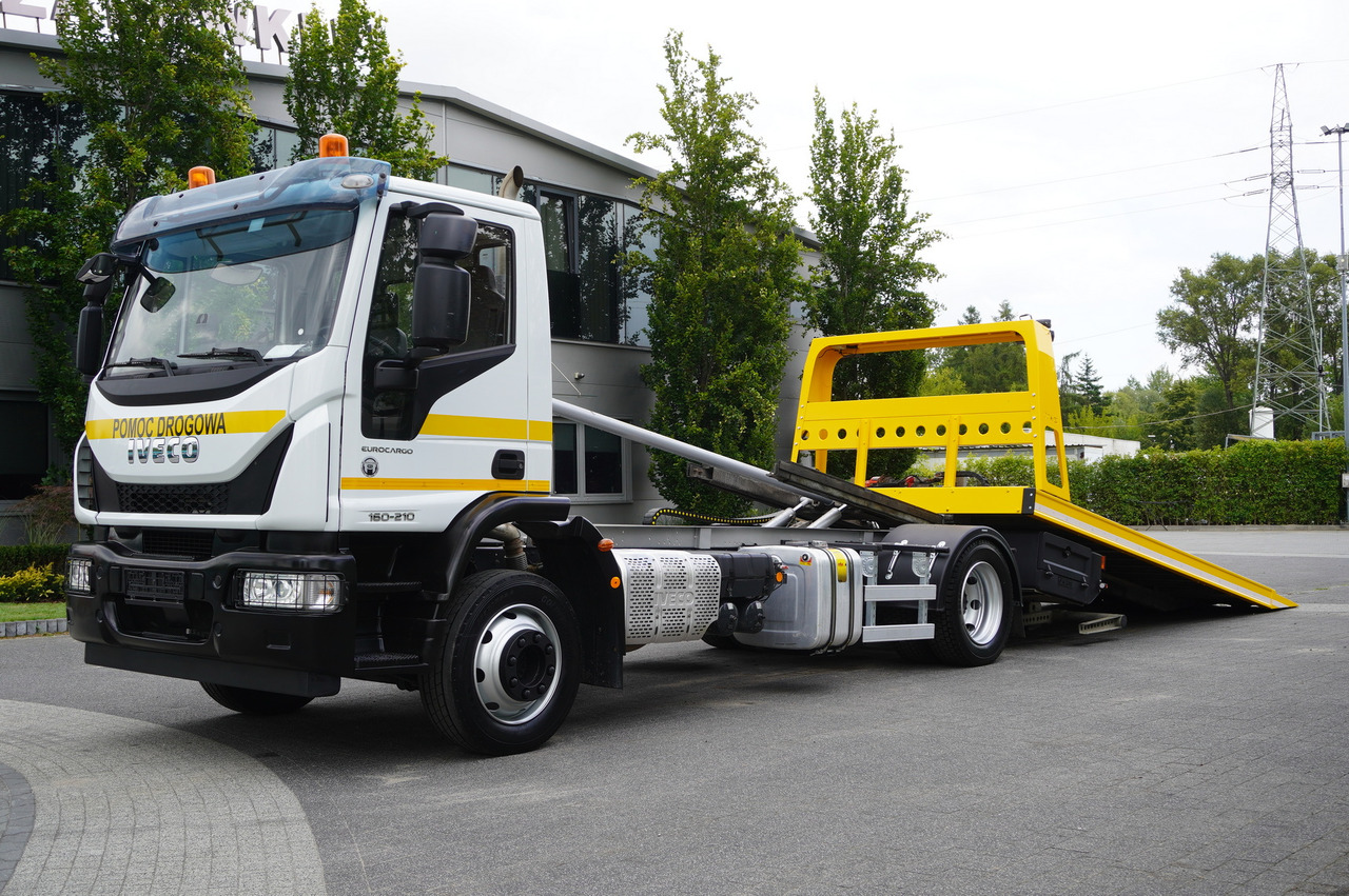 IVECO Eurocargo 160-210 / 75,000 km! / OMARS lowered tow truck platform / Fork - Tow truck: picture 4 IVECO Eurocargo 160-210 / 75,000 km! / OMARS lowered tow truck platform / Fork - Tow truck: picture 4