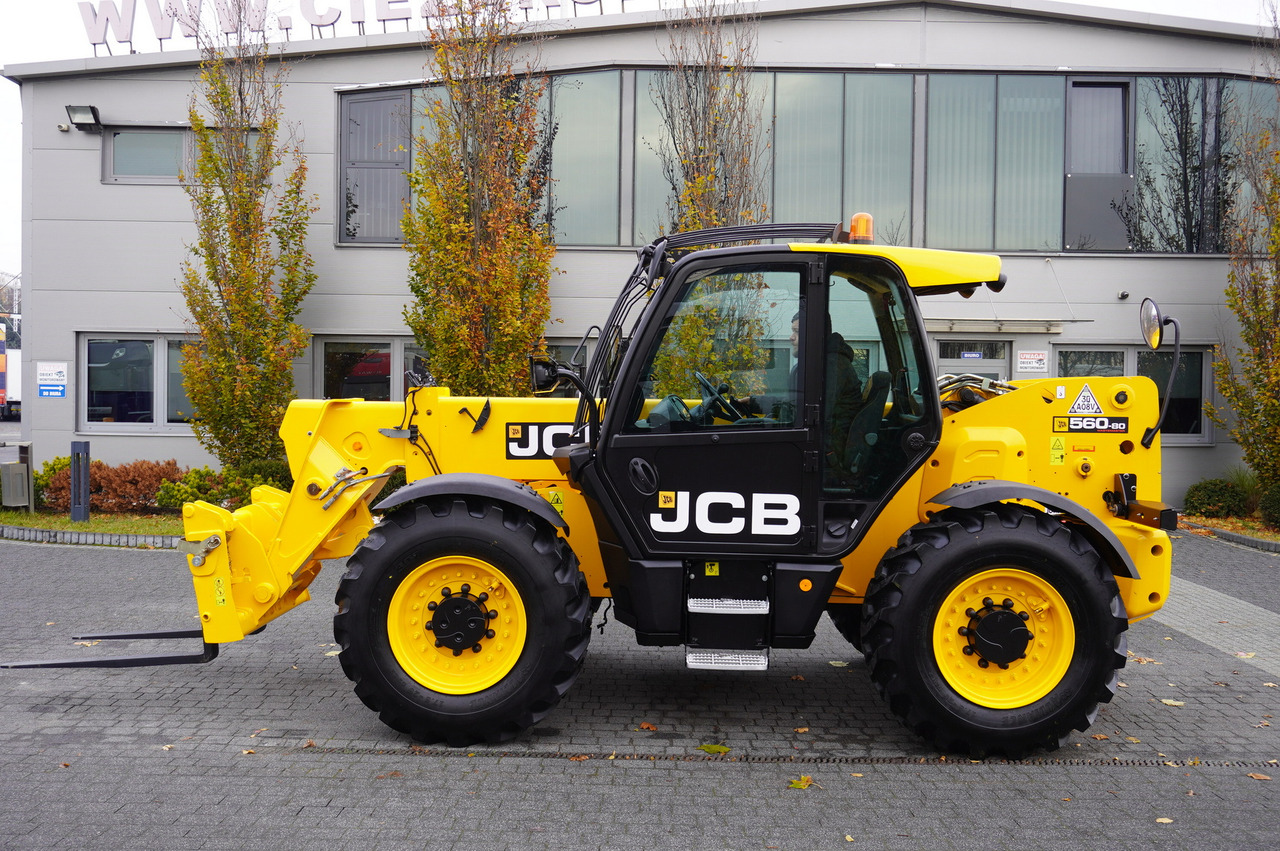 JCB 560-80 / 6 ton lifting capacity / power 146 HP - Telescopic wheel loader: picture 3 JCB 560-80 / 6 ton lifting capacity / power 146 HP - Telescopic wheel loader: picture 3