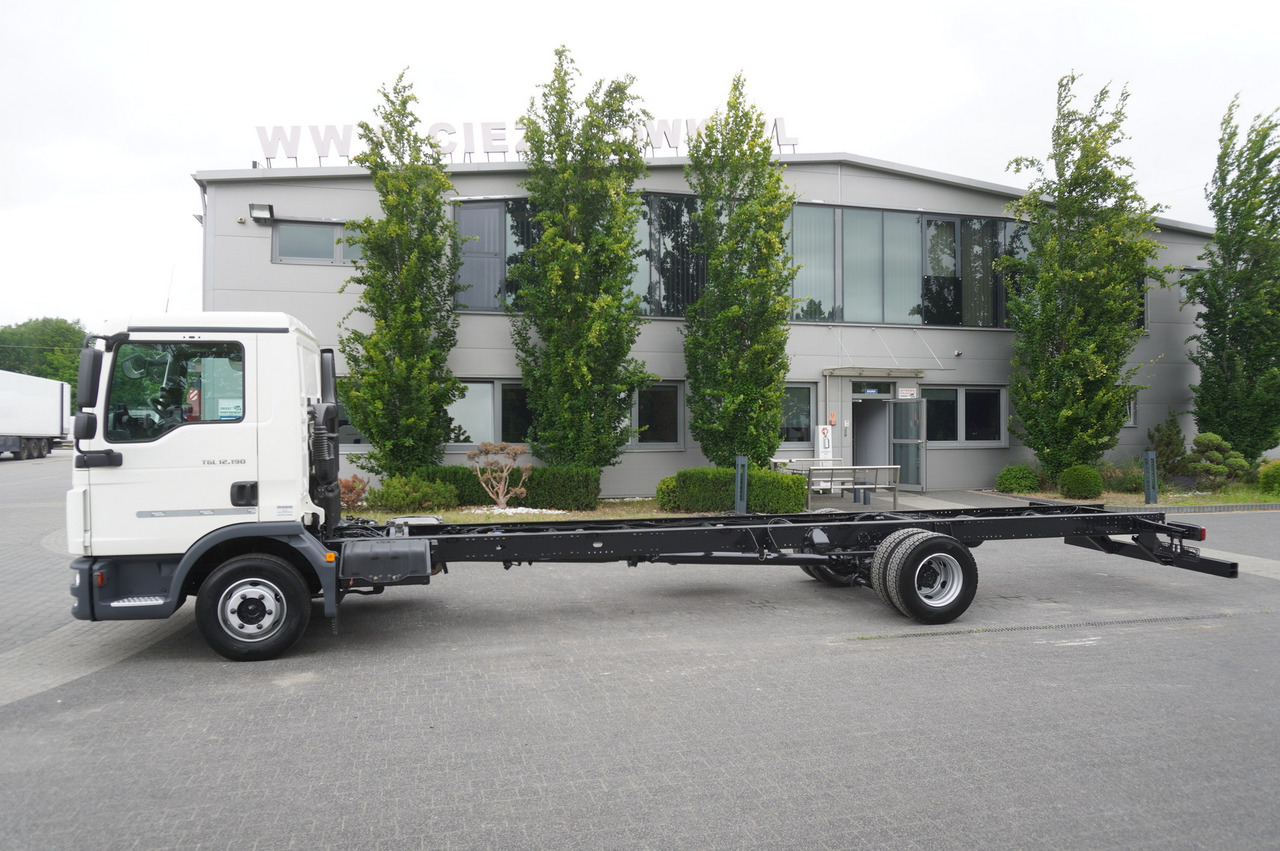 MAN TGL 12.190 / Chassis 8 m / 100 tho. km - Cab chassis truck: picture 3 MAN TGL 12.190 / Chassis 8 m / 100 tho. km - Cab chassis truck: picture 3
