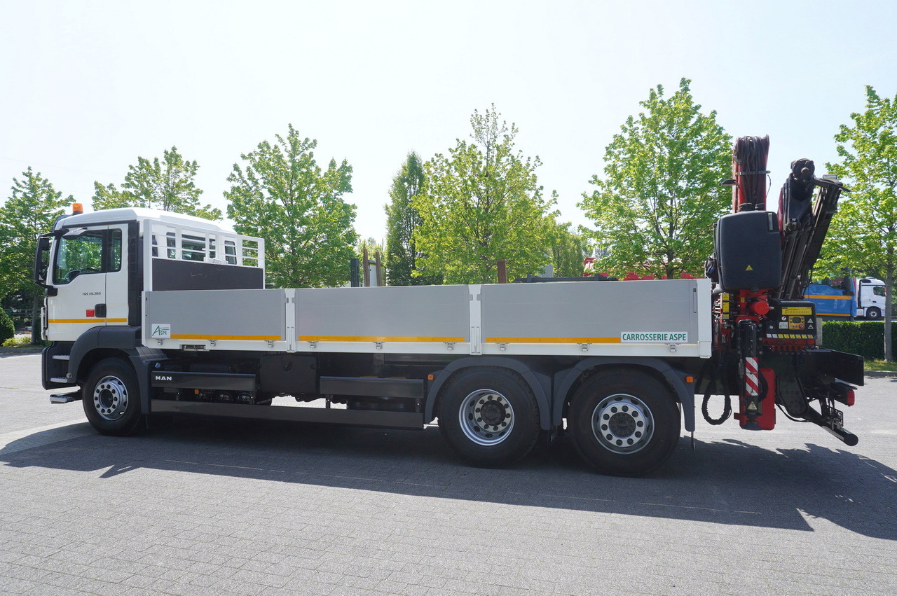 Dropside/ Flatbed truck, Crane truck MAN TGS 26.360 Flatbed / Fassi F175 7.7 T / steered 3rd axle: picture 7 Dropside/ Flatbed truck, Crane truck MAN TGS 26.360 Flatbed / Fassi F175 7.7 T / steered 3rd axle: picture 7