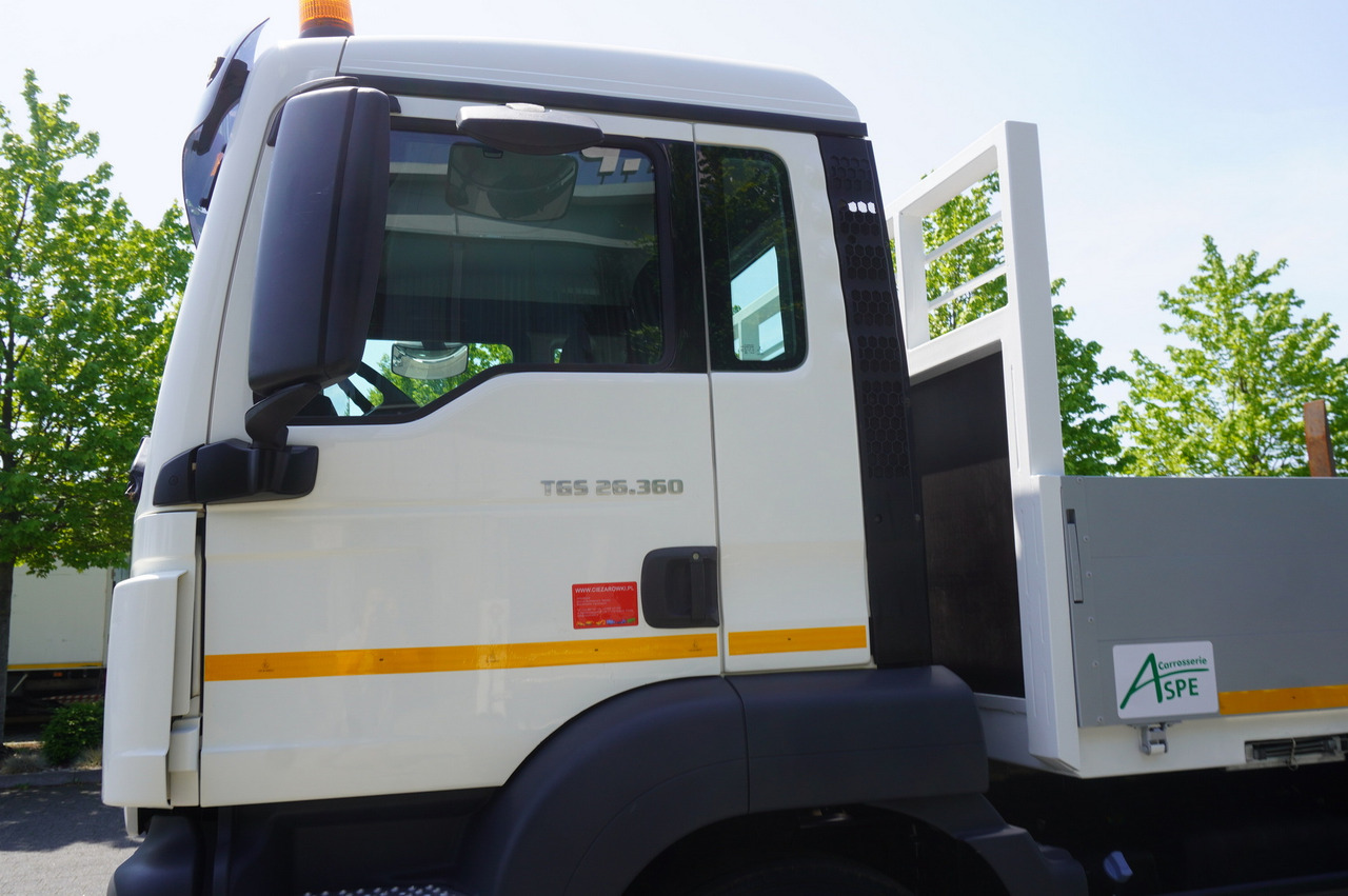 Dropside/ Flatbed truck, Crane truck MAN TGS 26.360 Flatbed / Fassi F175 7.7 T / steered 3rd axle: picture 20 Dropside/ Flatbed truck, Crane truck MAN TGS 26.360 Flatbed / Fassi F175 7.7 T / steered 3rd axle: picture 20