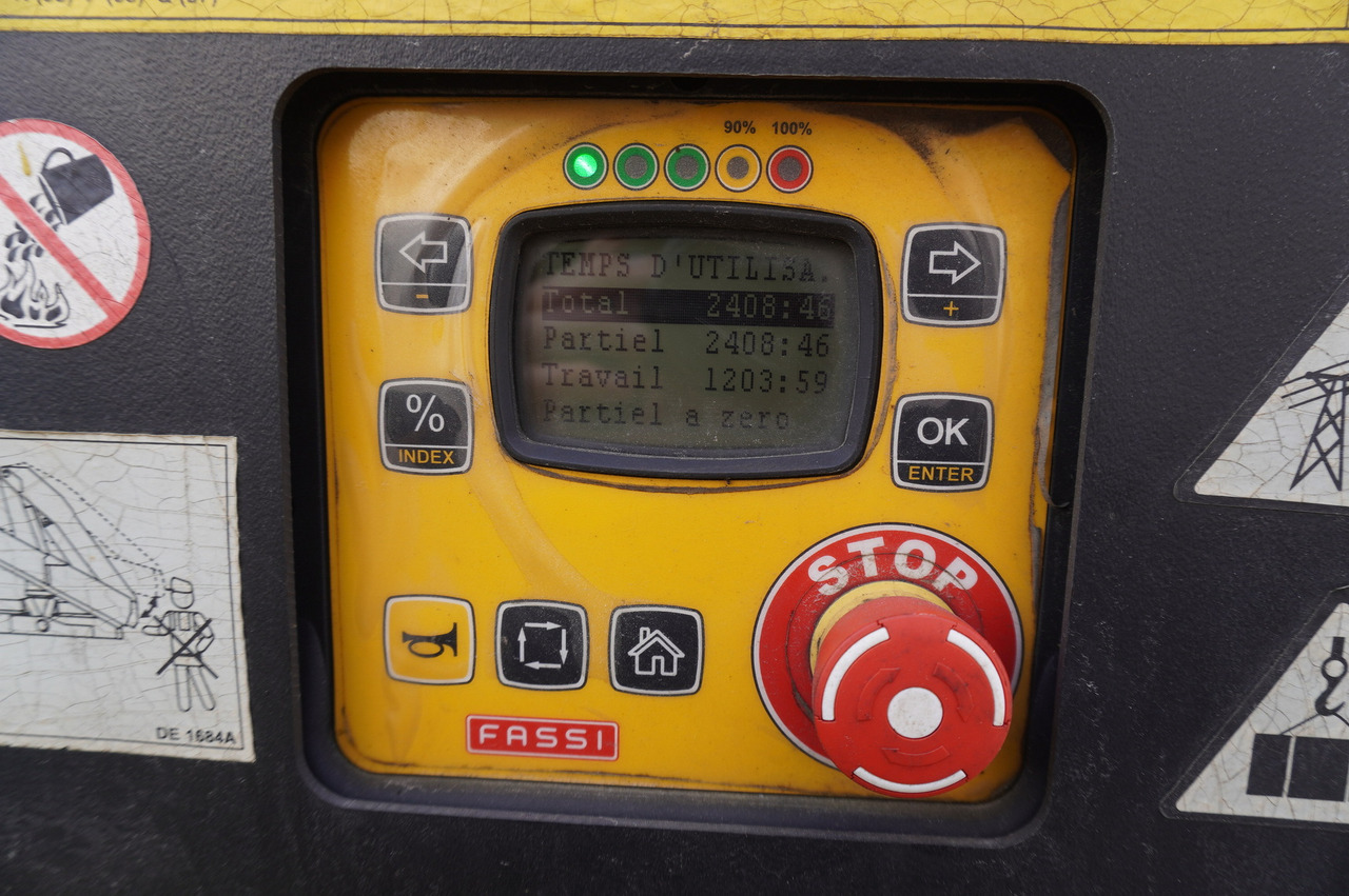 Dropside/ Flatbed truck, Crane truck MAN TGS 26.360 Flatbed / Fassi F175 7.7 T / steered 3rd axle: picture 9 Dropside/ Flatbed truck, Crane truck MAN TGS 26.360 Flatbed / Fassi F175 7.7 T / steered 3rd axle: picture 9