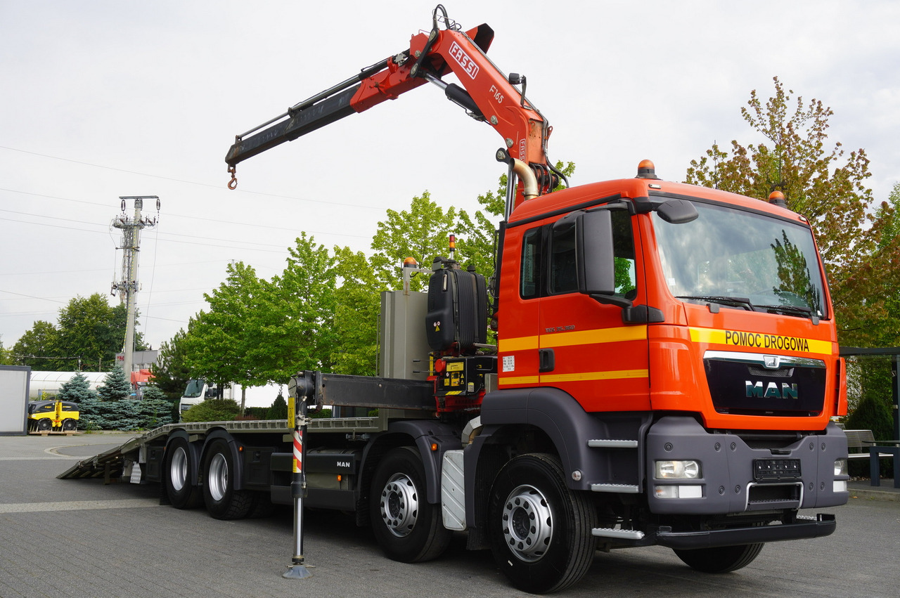 MAN TGS 35.360 E5 8x2 / FASSI F165 / 5.4 T cap. / 8.25 m reach - Tow truck: picture 2 MAN TGS 35.360 E5 8x2 / FASSI F165 / 5.4 T cap. / 8.25 m reach - Tow truck: picture 2