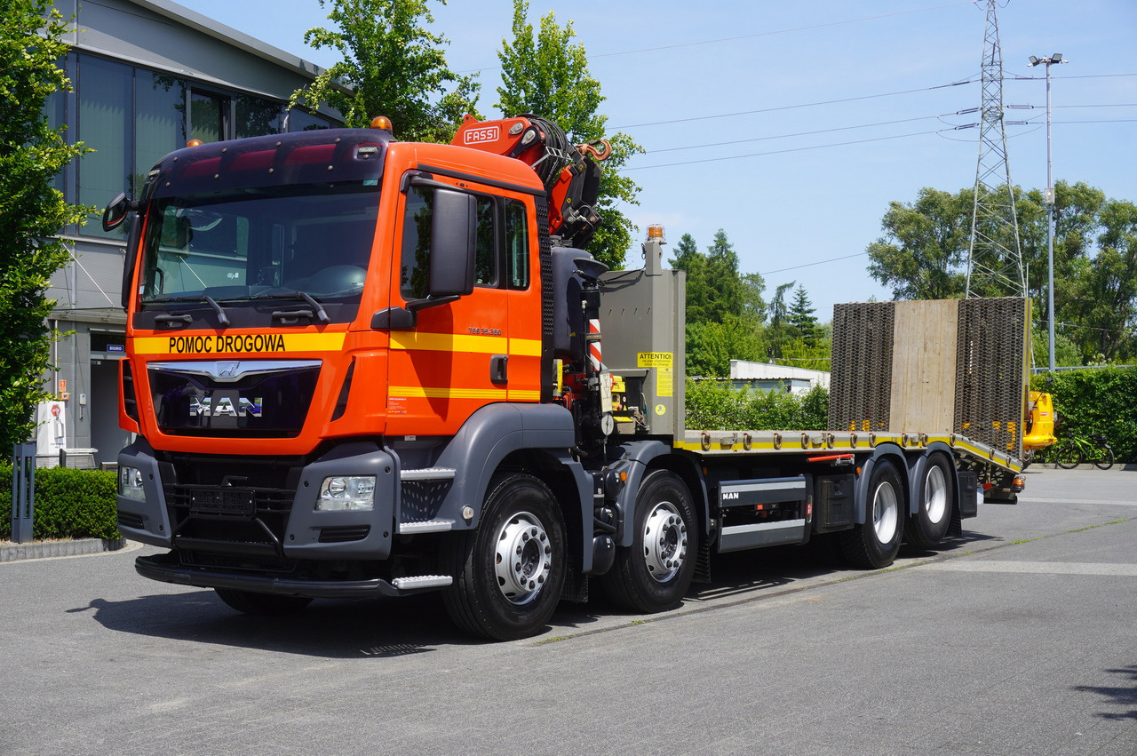 MAN TGS 35.360 E6 8x2 / FASSI F235 crane / 6.5 T cap. / 8.3 m reach - Autotransporter truck, Crane truck: picture 3 MAN TGS 35.360 E6 8x2 / FASSI F235 crane / 6.5 T cap. / 8.3 m reach - Autotransporter truck, Crane truck: picture 3