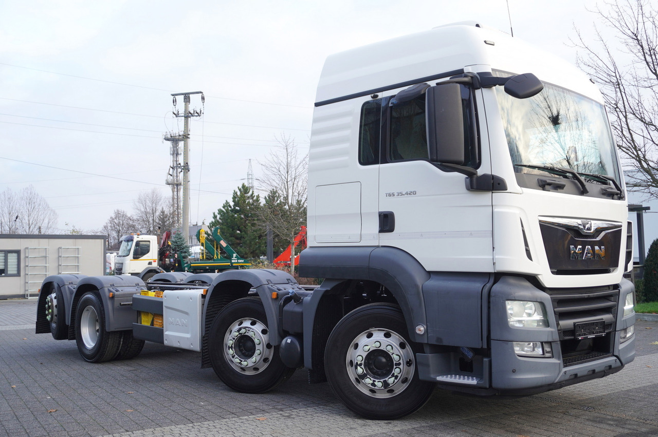 MAN TGS 35.420 8×2 / Chassis 6.4 m / 3 steered axles leasing MAN TGS 35.420 8×2 / Chassis 6.4 m / 3 steered axles: picture 6