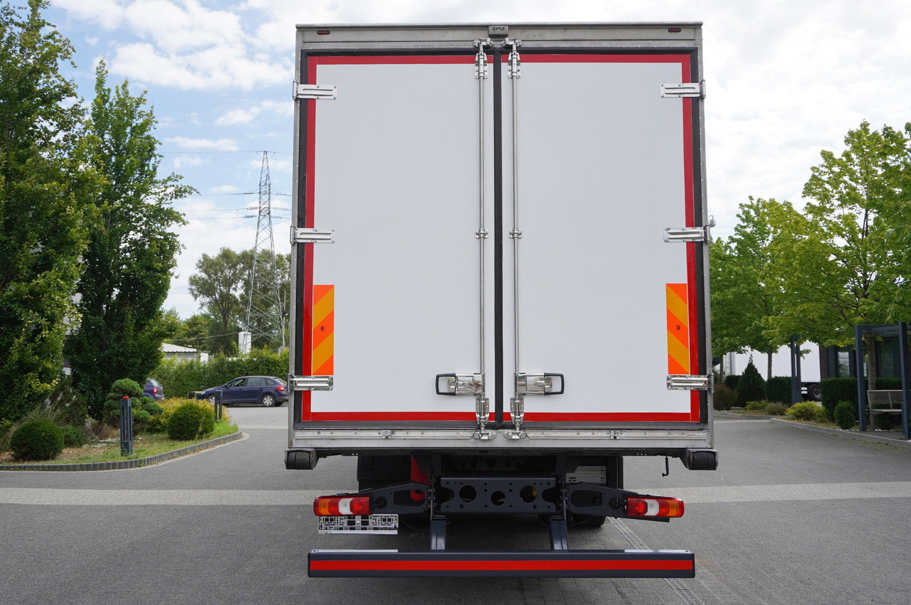 MERCEDES-BENZ Actros 1824 / Refrigerator 22 EPAL / Carrier Supra 850 / Sleeping cabin - Refrigerator truck: picture 4 MERCEDES-BENZ Actros 1824 / Refrigerator 22 EPAL / Carrier Supra 850 / Sleeping cabin - Refrigerator truck: picture 4