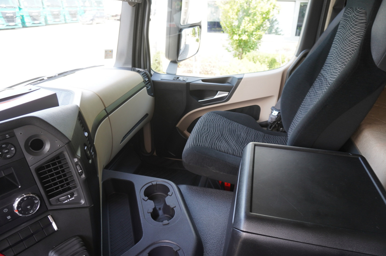 Tipper MERCEDES-BENZ Actros 1840 / New 3-side tipper 10 EPAL / Diff. lock / Load cap 10 t: picture 21 Tipper MERCEDES-BENZ Actros 1840 / New 3-side tipper 10 EPAL / Diff. lock / Load cap 10 t: picture 21