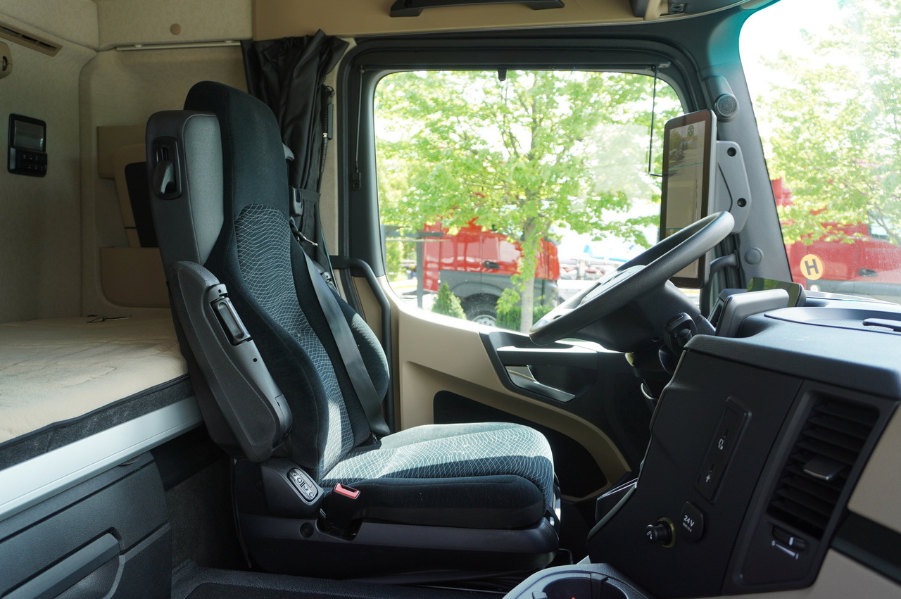 Curtainsider truck MERCEDES-BENZ Actros 2545 6×2 MP5 / ADR AT / Curtainsider 18 EPAL: picture 24 Curtainsider truck MERCEDES-BENZ Actros 2545 6×2 MP5 / ADR AT / Curtainsider 18 EPAL: picture 24