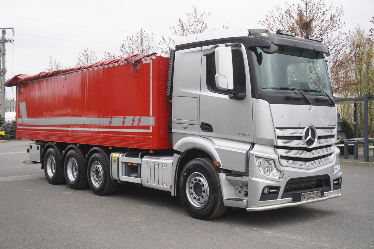 Dropside/ Flatbed truck MERCEDES-BENZ Actros 3563 8x4 / Tipper for grain 20 t load capacity: picture 11
