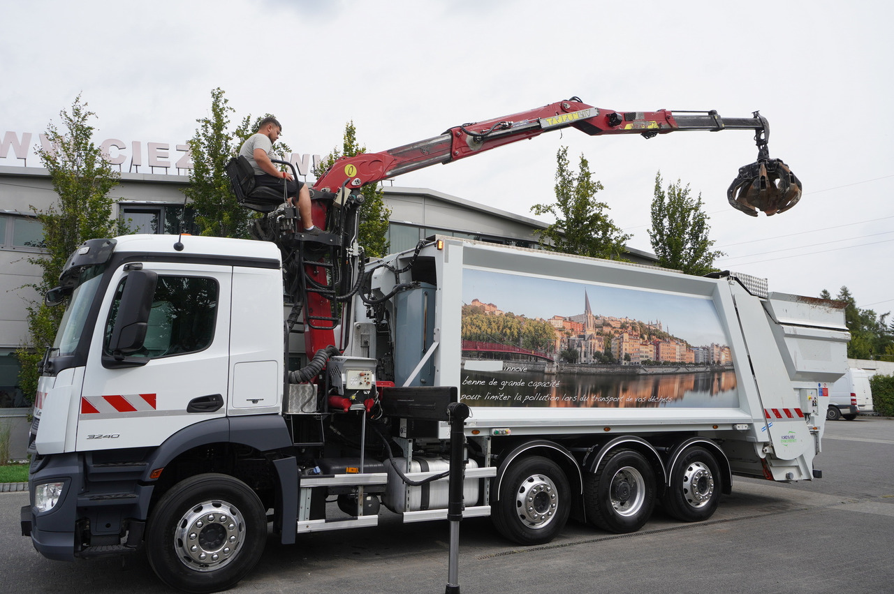 MERCEDES-BENZ Antos 3240 8x2 / Tajfun 5T crane / Farid Industries garbage truck/ 3 steered axles - Crane truck: picture 1 MERCEDES-BENZ Antos 3240 8x2 / Tajfun 5T crane / Farid Industries garbage truck/ 3 steered axles - Crane truck: picture 1