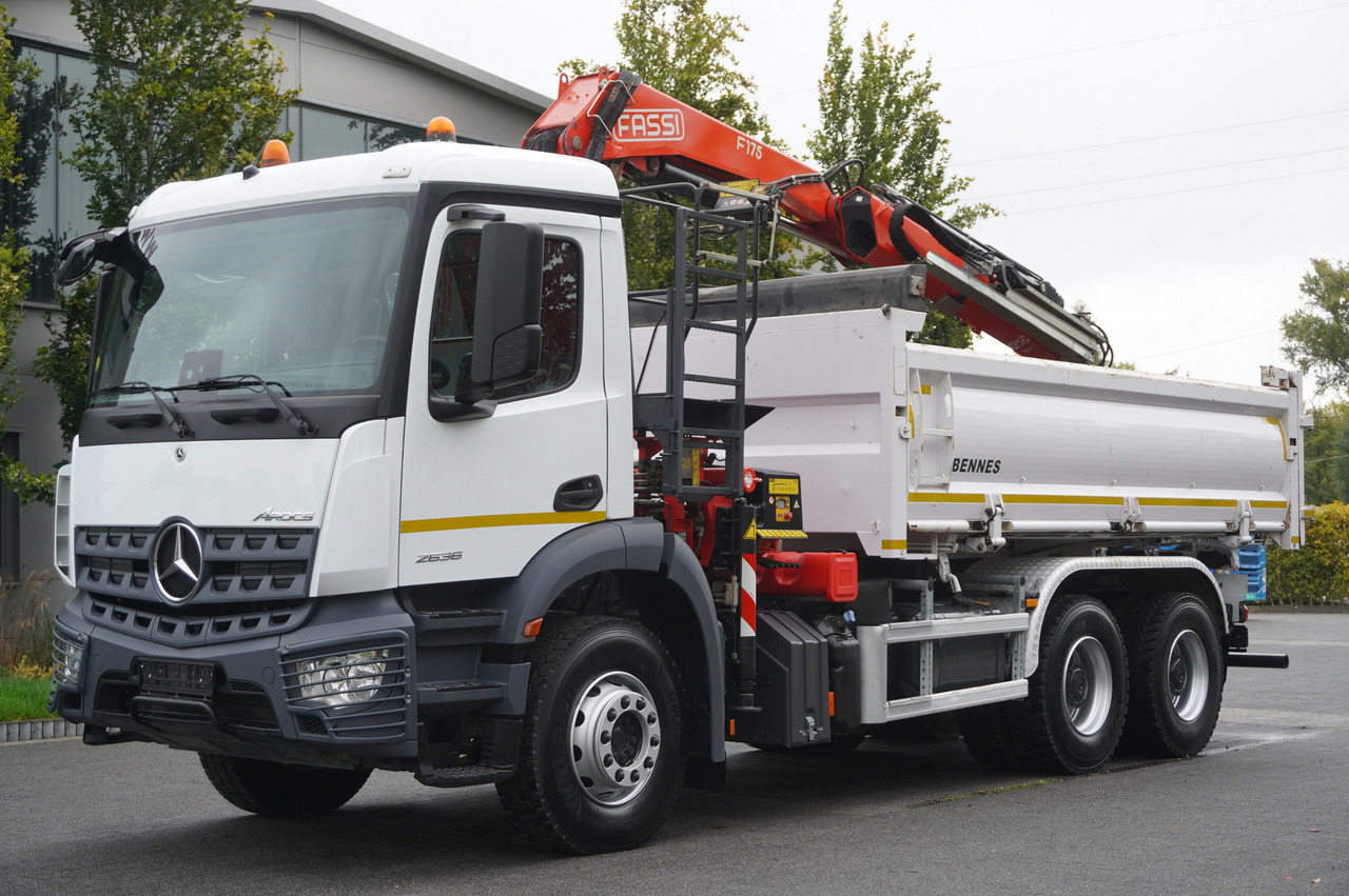 MERCEDES-BENZ Arocs 2636 6x4 / Fassi F175 / 7.7 t / 10 m / 2-side tipper / Bortmatic - Crane truck: picture 2 MERCEDES-BENZ Arocs 2636 6x4 / Fassi F175 / 7.7 t / 10 m / 2-side tipper / Bortmatic - Crane truck: picture 2