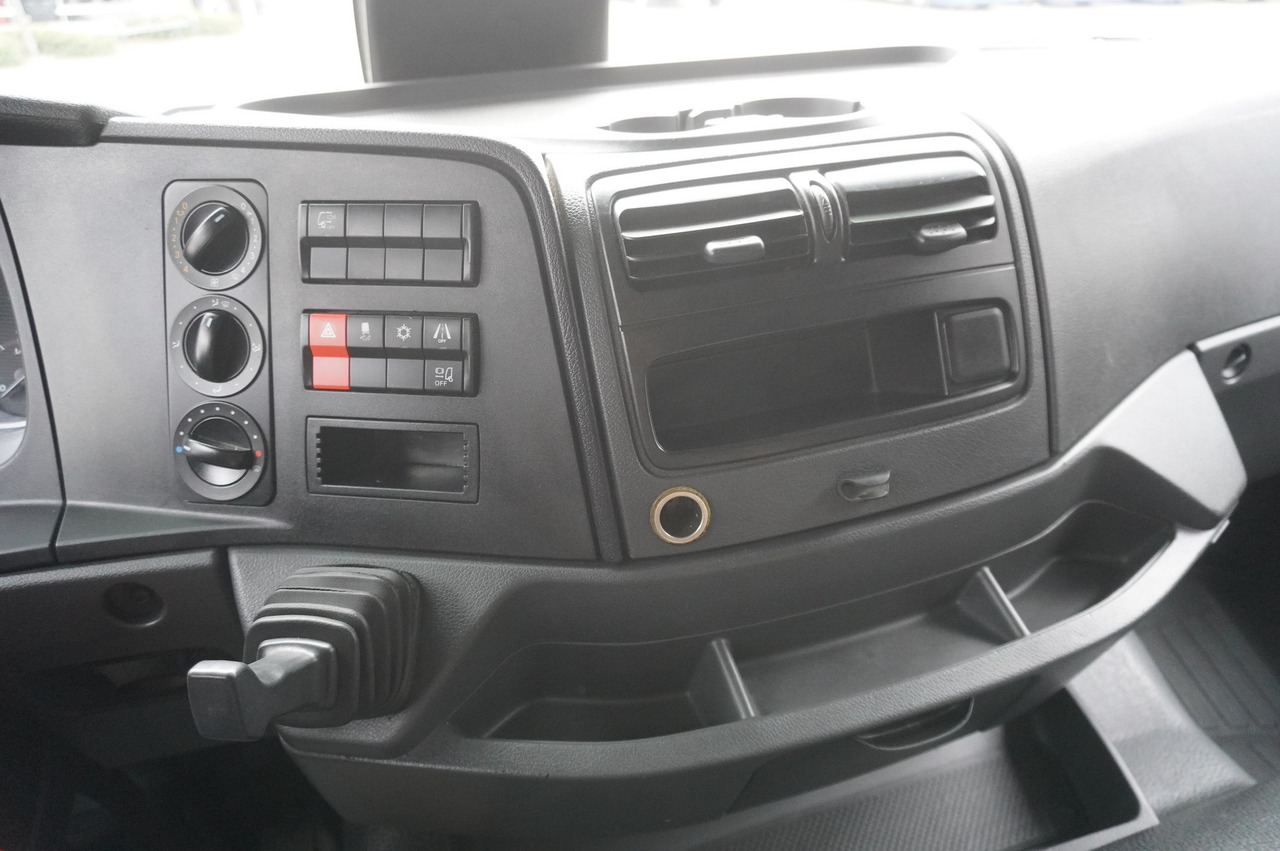 Tow truck MERCEDES-BENZ Atego 1224 / New galvanized tow truck: picture 27 Tow truck MERCEDES-BENZ Atego 1224 / New galvanized tow truck: picture 27