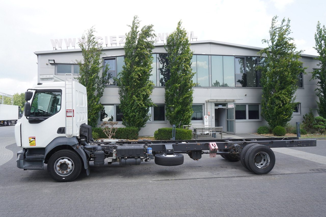 RENAULT D16 / frame 7.5 m / differential lock / 3 units - Cab chassis truck: picture 3 RENAULT D16 / frame 7.5 m / differential lock / 3 units - Cab chassis truck: picture 3