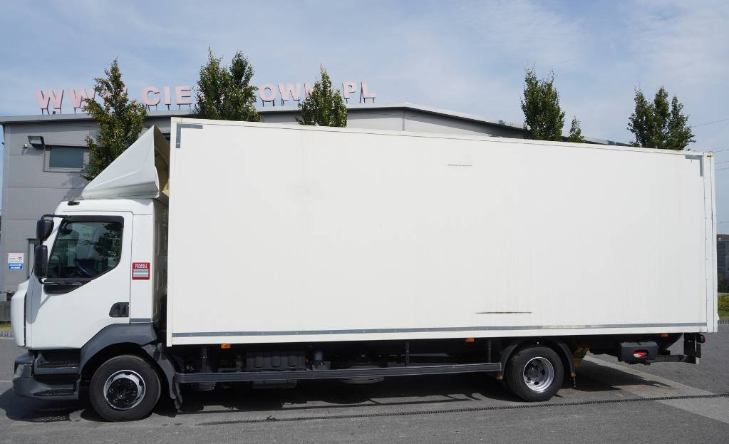 RENAULT Renault D12 E6 / Container 18 pallets / tail lift - Box truck: picture 2 RENAULT Renault D12 E6 / Container 18 pallets / tail lift - Box truck: picture 2