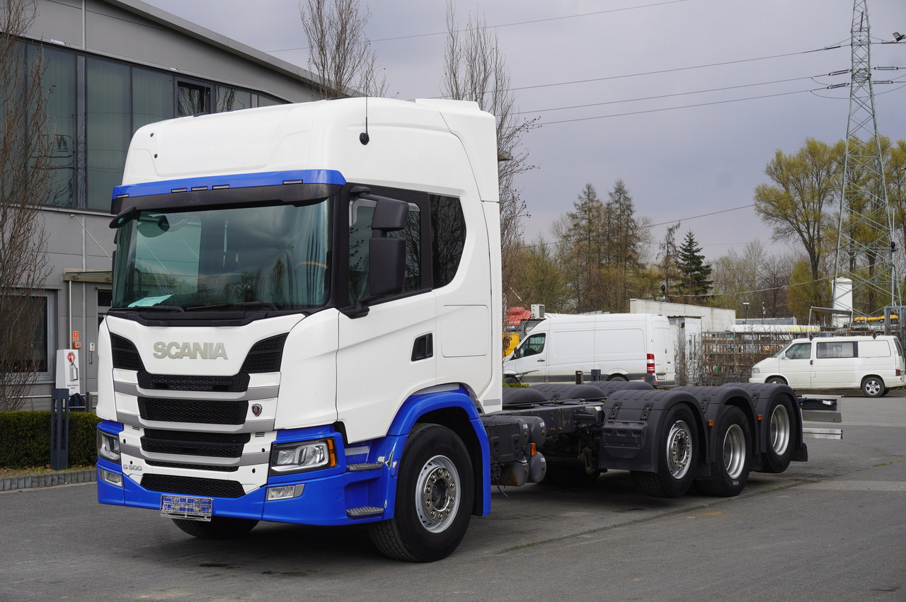 SCANIA G500 8x2 / 2nd axis steered / Chassis 8.35 m / 2021 - Cab chassis truck: picture 1 SCANIA G500 8x2 / 2nd axis steered / Chassis 8.35 m / 2021 - Cab chassis truck: picture 1