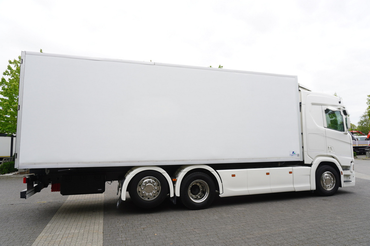 SCANIA R500 / Lecapitaine refrigerator / Carrier Supra 950 / steered 3rd axle - Refrigerator truck: picture 5 SCANIA R500 / Lecapitaine refrigerator / Carrier Supra 950 / steered 3rd axle - Refrigerator truck: picture 5