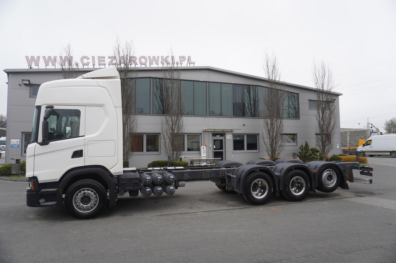 Scania G540 8x4 / Chassis 8.7 m / Steered axle / 2021 - Crane truck: picture 3 Scania G540 8x4 / Chassis 8.7 m / Steered axle / 2021 - Crane truck: picture 3