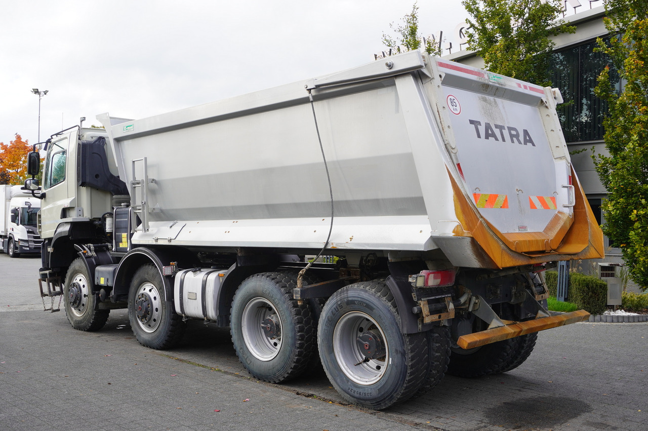 TATRA Phoenix 8x8 Twin-Steer Quad/A dump truck / 30 tho. km - Tipper: picture 4 TATRA Phoenix 8x8 Twin-Steer Quad/A dump truck / 30 tho. km - Tipper: picture 4