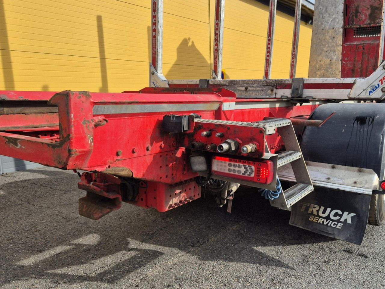 Log truck for transportation of timber VOLVO FH 750 8x4 / 2 lifted axles / timber truck: picture 8