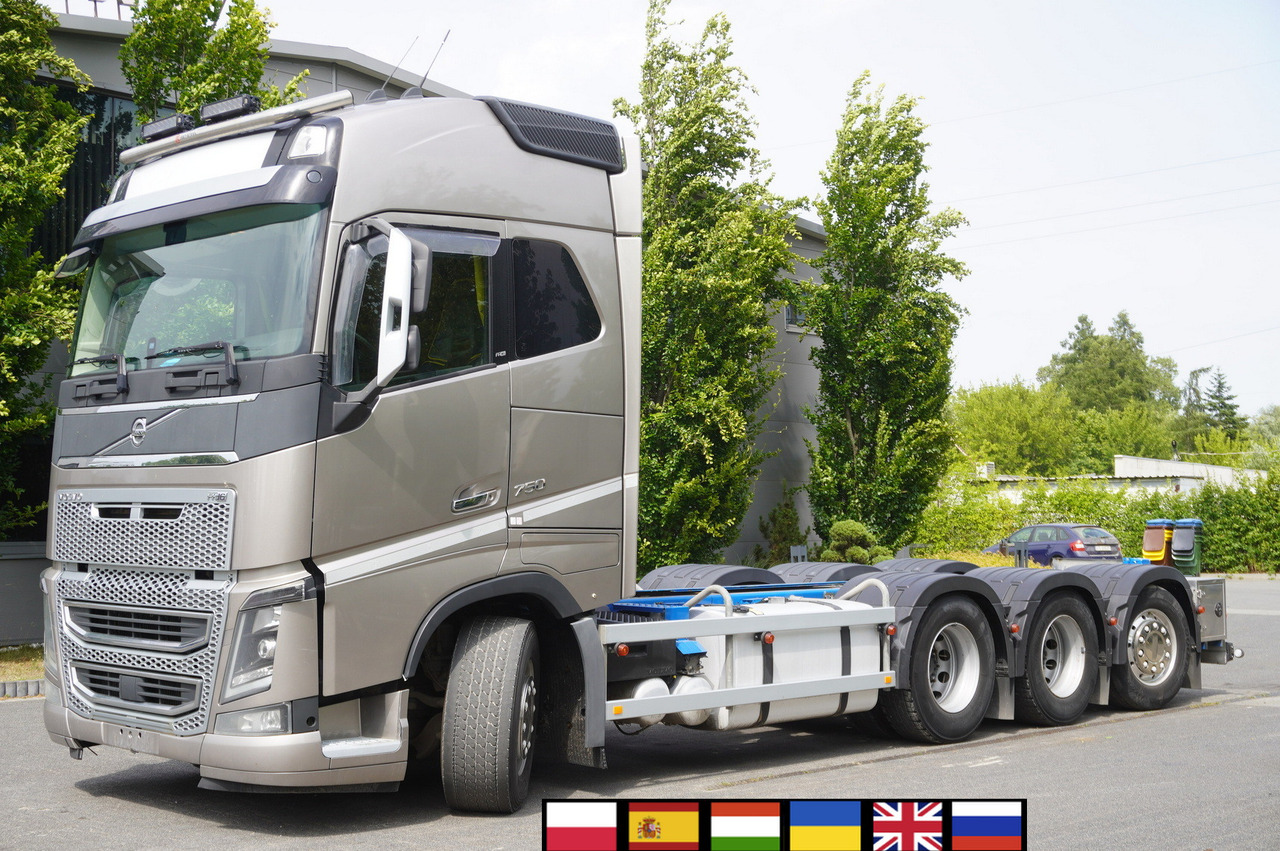 VOLVO Volvo FH16 750 8x4x4 / 750 HP! / Frame 685 cm / Steered 4th axle - Crane truck: picture 1 VOLVO Volvo FH16 750 8x4x4 / 750 HP! / Frame 685 cm / Steered 4th axle - Crane truck: picture 1