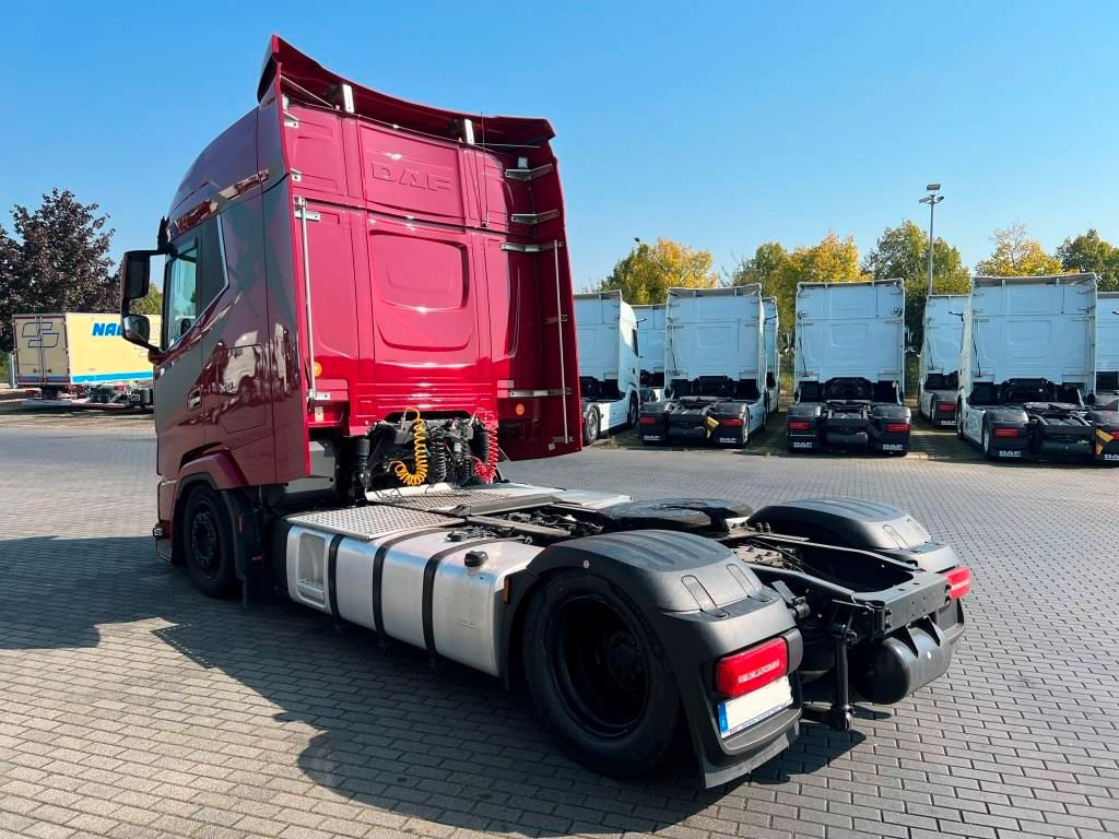 DAF XG 480 FT Low Deck Retarder Standklima 2xTank - Tractor unit: picture 3 DAF XG 480 FT Low Deck Retarder Standklima 2xTank - Tractor unit: picture 3