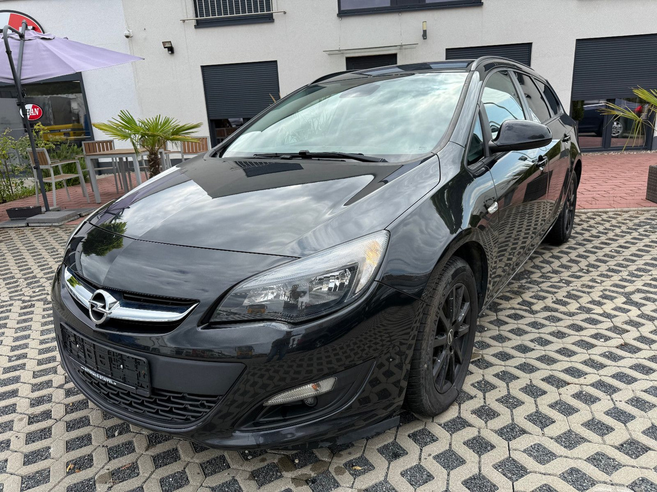 Opel Astra Sports Tourer 2.0 CDTI Sport 1 Hand - Station wagon: picture 1 Opel Astra Sports Tourer 2.0 CDTI Sport 1 Hand - Station wagon: picture 1